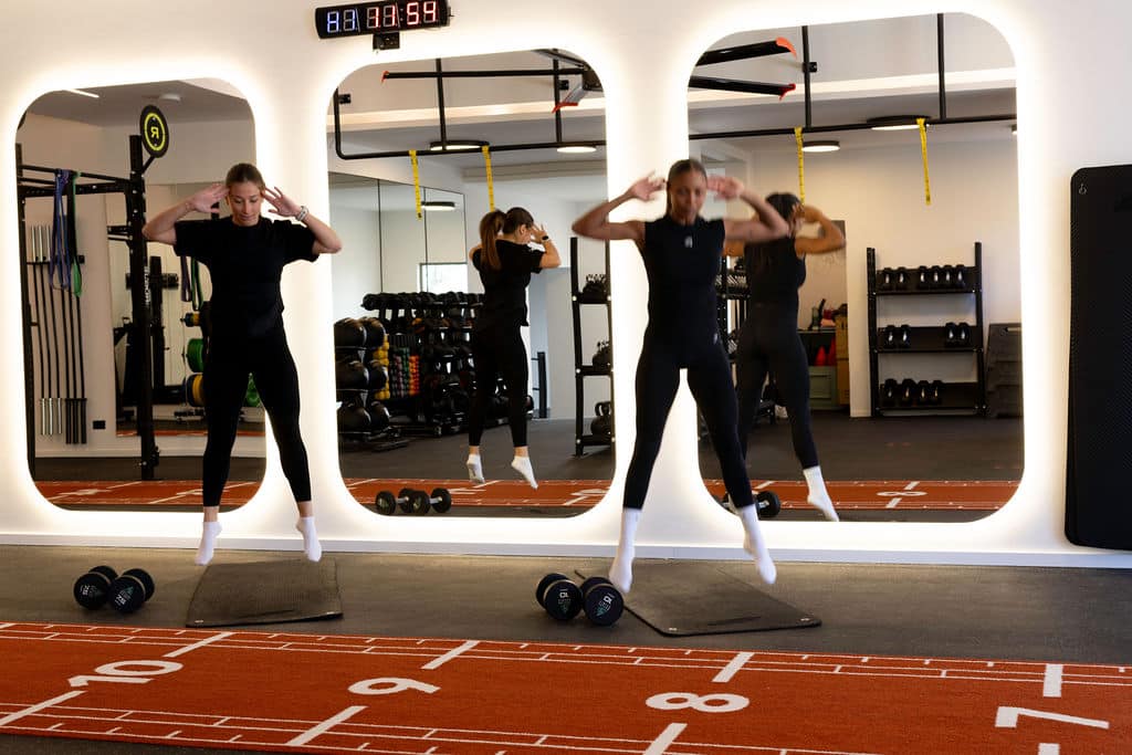 Angele and Leah doing burpees